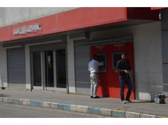 Cezaevinden izinli çıktı, banka soyarken yakalandı