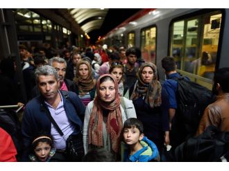 Almanya’da mültecilere sokağa çıkma yasağı