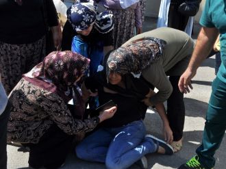 16 yaşındaki liseli evinin önünde ölü bulundu