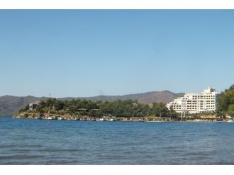 Koza-İpek Grubunun otel arazisinde arama