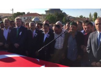 Şehit cenazesine Milli Eğitim Bakanı Yılmaz da katıldı