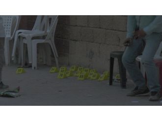 Nişan töreninde tartıştığı iki üvey kardeşini öldürdü