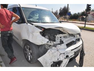 Polis aracı kaza yaptı: 6 yaralı