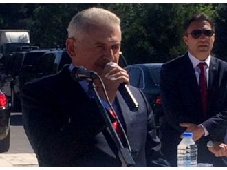 "İkisi de birbirinden mukaddestir"