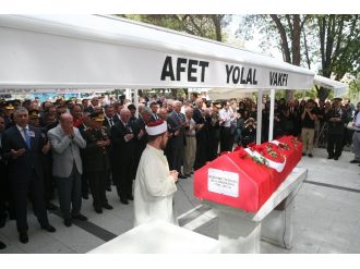 Eski MİT Müsteşarı Burhanettin Bigalı son yolculuğuna uğurlandı