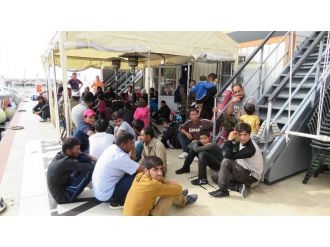 Çanakkale’de 61 kaçak göçmen yakalandı