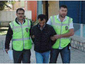 Sevdiğine kavuşamadığı için 3 araç kundakladı