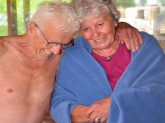 Alman çiftin ormanda kabus dolu gecesi