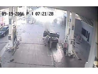 Yakıt istasyonuna girdiği gibi alev aldı!