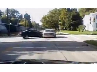 Işık ihlali kazayla noktalandı