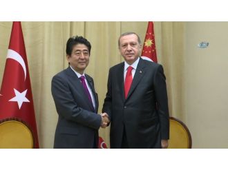 Japonya Başbakanı Abe ile görüştü