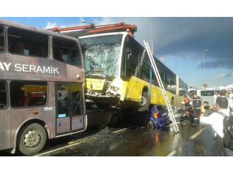 Metrobüs E-5’e girdi: 11 yaralı !