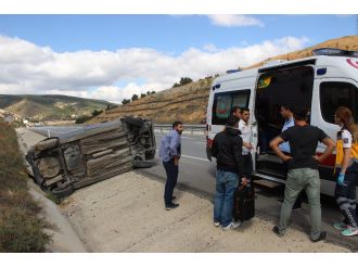 Yoldan çıkan otomobil devrildi: 3 yaralı