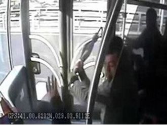 Şemsiyeli saldırgan adliyeye sevk edildi