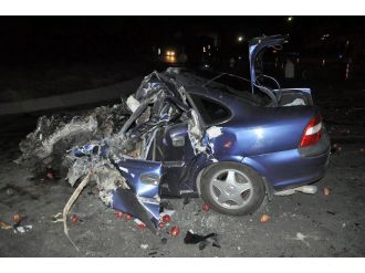 Anne-babası öldü, kendisi yaralandı