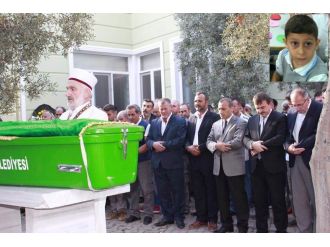 8 yaşındaki çocuk kalp krizinden öldü