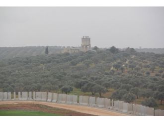 Sınıra 77.5 kilometre duvar çekildi