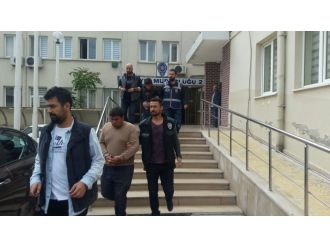 Araçta 15 kilo 300 gram esrar bulundu: 2 gözaltı !