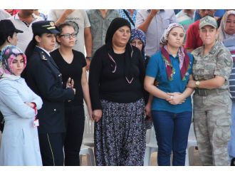 Şehide son bakış yürekleri dağladı