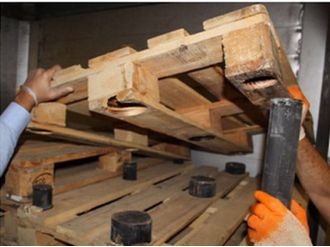 Bu borulara 500 bin TL’lik zehir saklamışlar