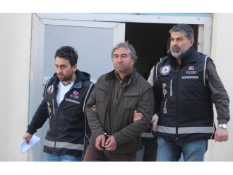 DBP’li Belediye Başkanına yolsuzluk gözaltısı