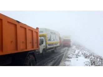 Tipi sebebiyle yolda mahsur kaldılar