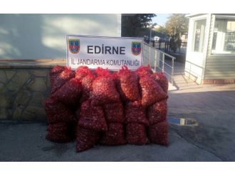 Durdurulan araçta 40 bin TL’lik kum midyesi ele geçirildi