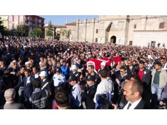 Aksaray şehidini uğurladı