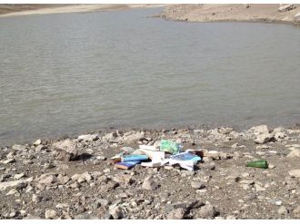 Terörist başının kitapları gölden çıktı