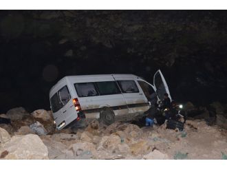 Bu minibüs 4 kişiye mezar oldu