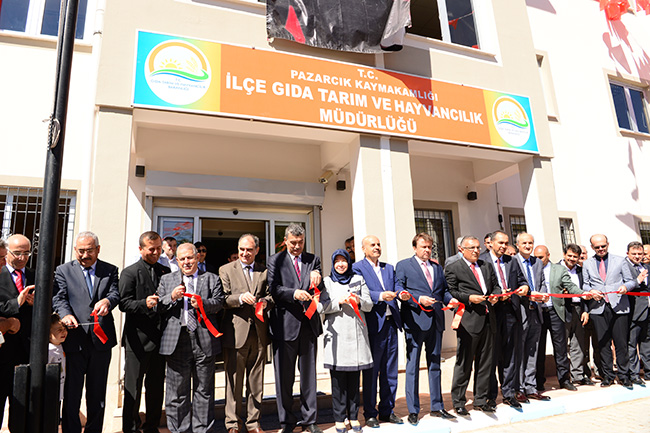 Onikişubat Belediyesi 5 Bilgi Ve Kültür Evini Aynı Anda Hizmete Açtı