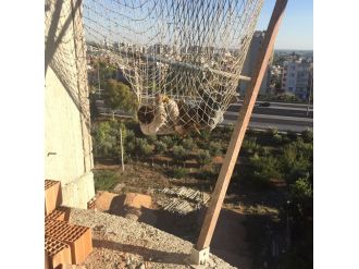 Güvenlik filesi hayat kurtardı