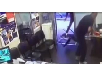 Hesaba itiraz eden turisti öldürdüler