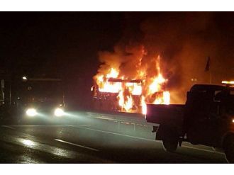 Ankara’da yolcu otobüsü alev aldı: Yaralılar var