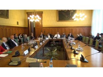 Macaristan Parlamentosundan Ermenilere tokat gibi cevap