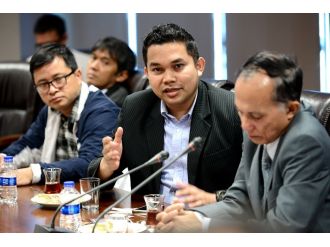 Güneydoğu Asyalı gazetecilere FETÖ uyarısı