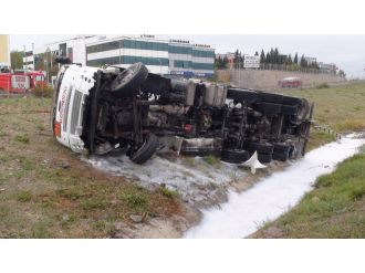 Otobanda korkutan kaza: Mazot yüklü tanker alev aldı !