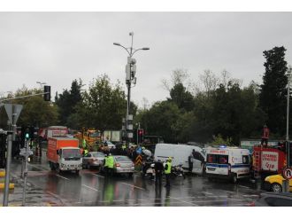 Sarıyer’deki kaza sonrası trafik durdu