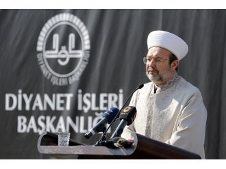 "Diyanet sadece camiye gelen yaşlı insanlara hizmet için mi"