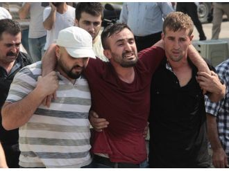 Kazada 2 kızını kaybeden babanın acısı yürek dağladı