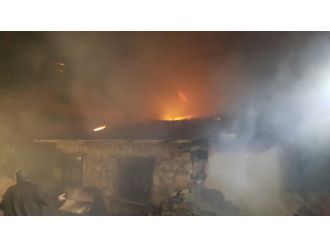 Bir gün arayla 5 evi kundakladılar