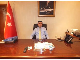 Kaymakam ve ailesi trafik kazasında yaralandı