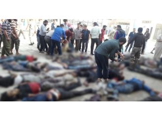 Sınırda bombalı saldırı: 25 ölü