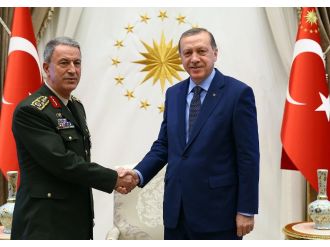 Orgeneral Akar’ı kabul etti