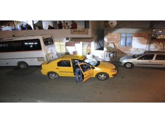 Tartıştıkları taksiciyi öldürdüler