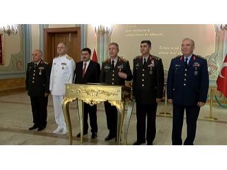 Komutanlar İstanbul Valiliği’ni ziyaret etti