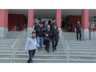 FETÖ’cü kaçak amiraller ve 6 ’mahrem abi’ tutuklandı