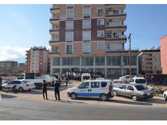 İş yerine silahlı saldırı: 2 ölü