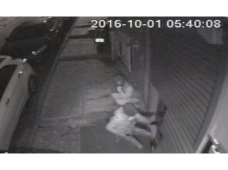 Para dolu kasayı 1 dakikada böyle çaldılar