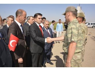 Şanlıurfa’da saldırıya uğrayan karakola ziyaret